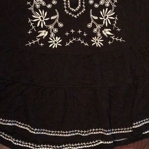 Tops - Embroidered Black and White Top Tops - Embroidered Black and White Top